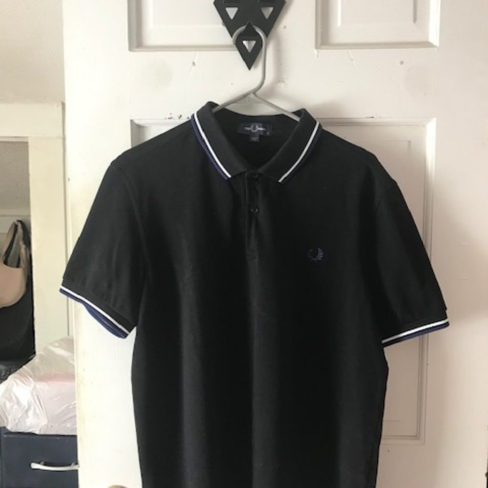 Brand new Mens Fred Perry Polo Size Large.  Black and Blue